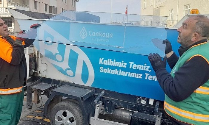Çankaya’nın Emekçileri Sokakları Temizliyor