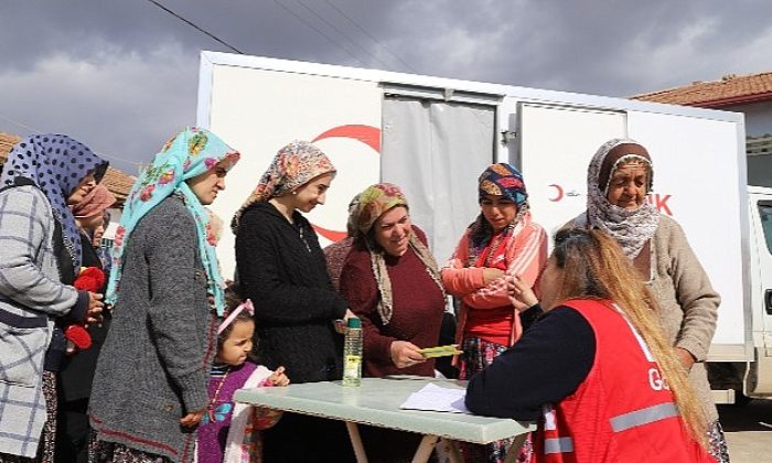 Kızılay, Mobil Sağlık Araçlarıyla 20 Bin Afetzedeye Sağlık Hizmeti Verdi
