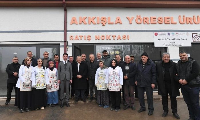 Memduh Büyükkılıç’tan Akkışla mesaisi