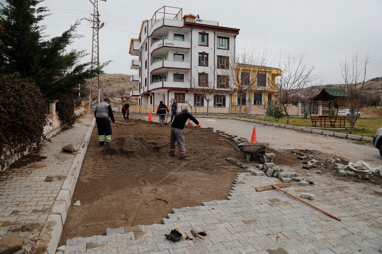 Nevşehir Belediyesi’nden bozuk yola müdahale