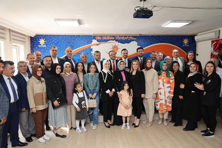 AK Parti Nevşehir bayram için buluştu