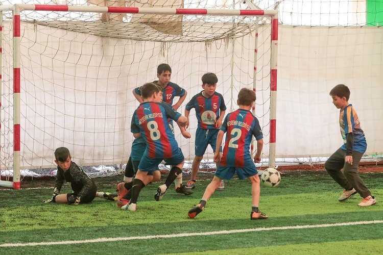 Nevşehir’de halı saha futbol turnuvası heyecanı