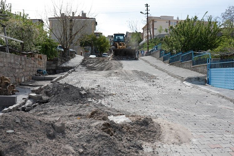 Nevşehir Belediyesi’nden yollara özel çalışma