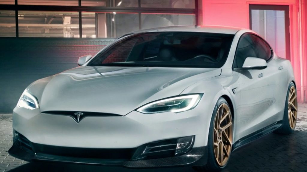 Tesla’dan Bir İlk Daha! Artık Tesla Otomobiller Güneş Enerjisi ile Şarj Edilebilecek