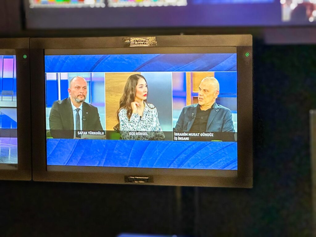 Ünlü iş adamı İbrahim Murat Gündüz, Beyaz TV’deki popüler “Söz Sende” programına konuk olarak katıldı