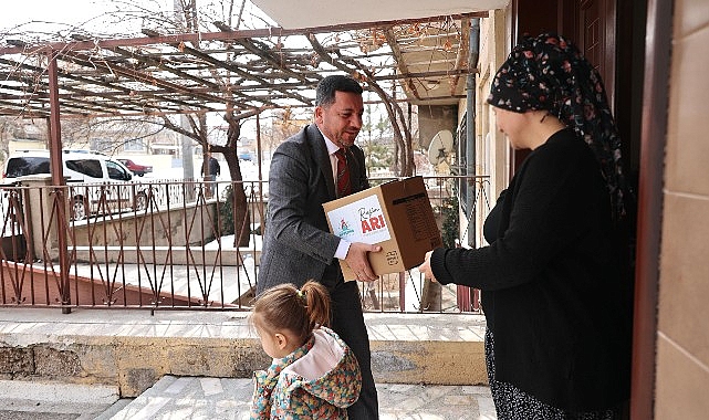 Nevşehir Belediyesi’nden Muhtaçlık Sahibi Ailelere Besin Kolisi